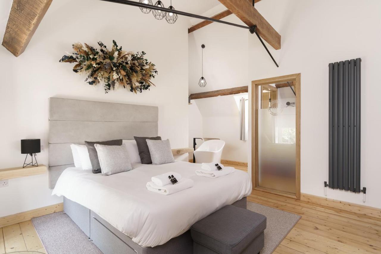 فندق The Old House 1147 بريدجيند المظهر الخارجي الصورة