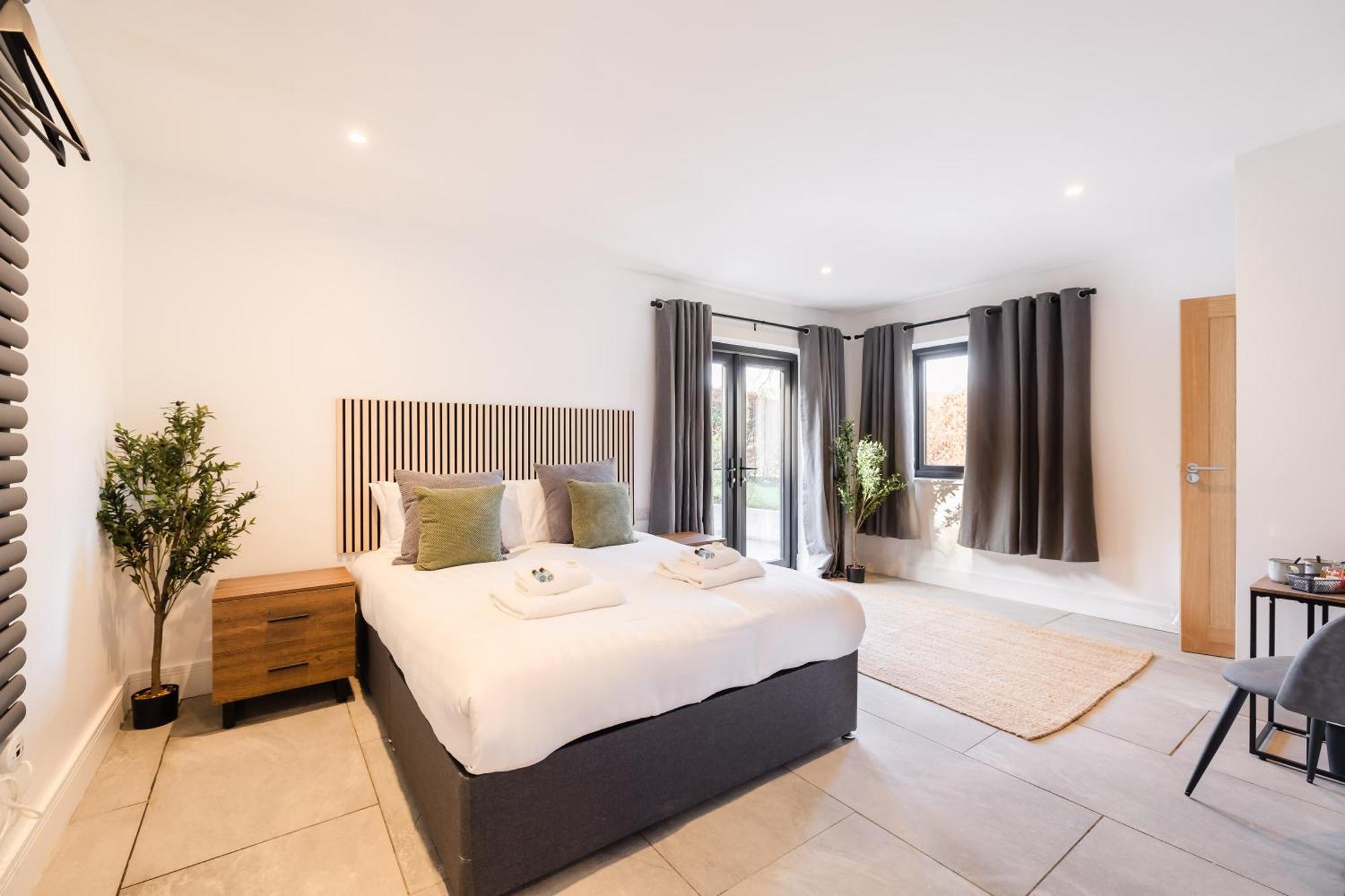 فندق The Old House 1147 بريدجيند المظهر الخارجي الصورة